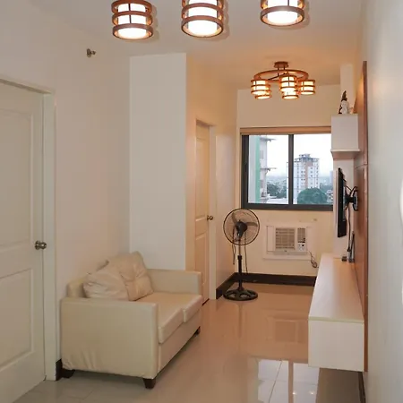 1 Bedroom Unit Near It Park With Ps4 Pool And Gym Use
